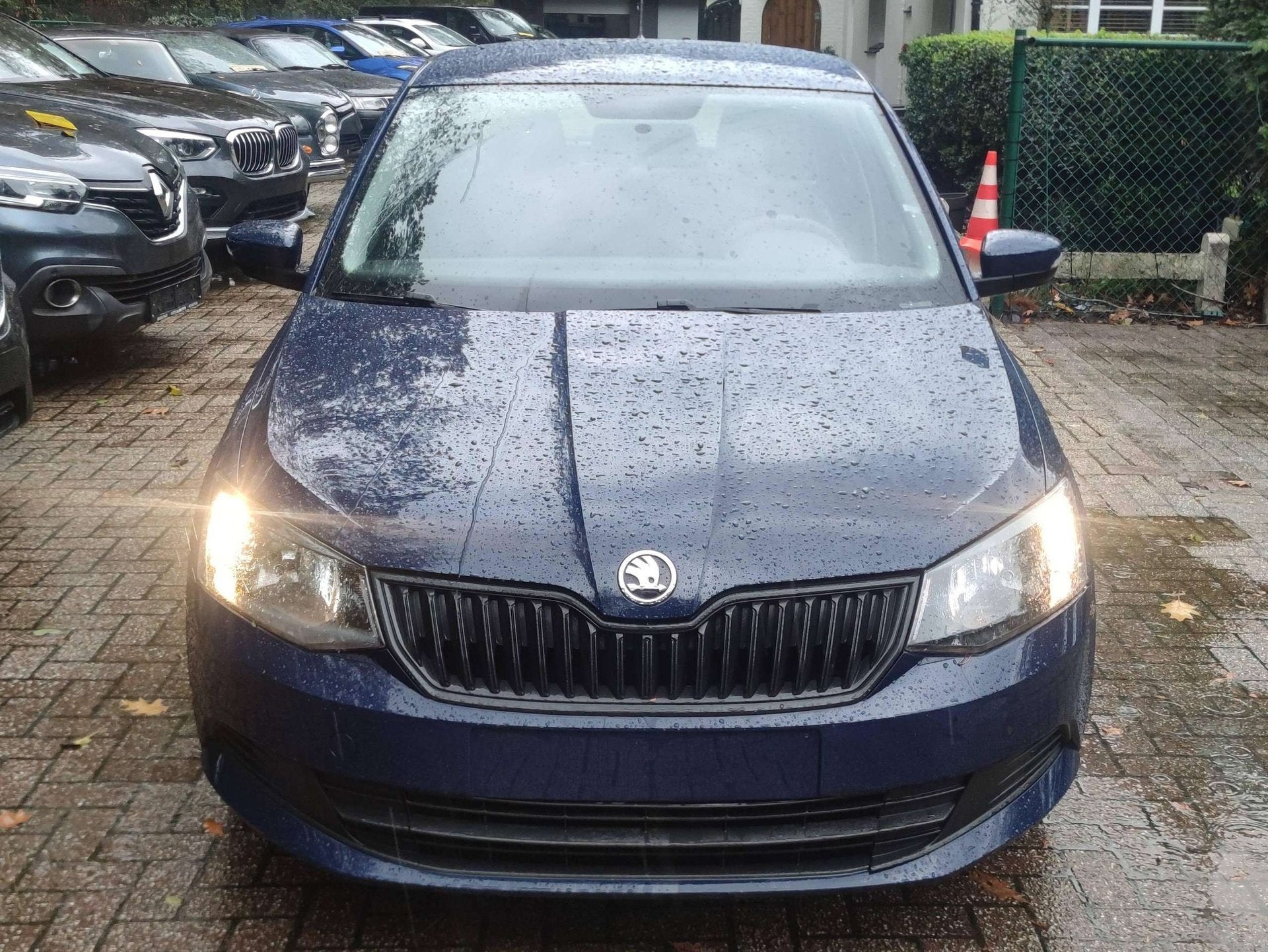 Skoda Fabia Fabia 1.0i Ambition ! AIRCO / NIEUWSTAAT !, Autos, Achat, Euro 6, Entreprise, https://public.car-pass.be/vhr/13010934-1ec3-4ae3-a2a8-c2a008f69ac7