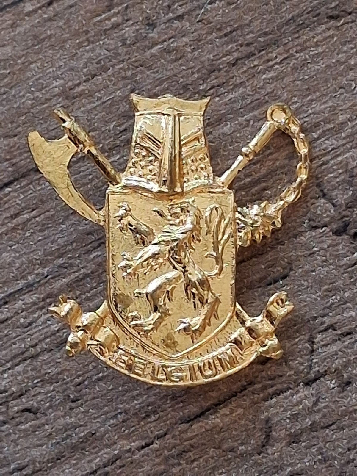 insigne de béret militaire du 3e bataillon belge Parachu, Collections, Envoi