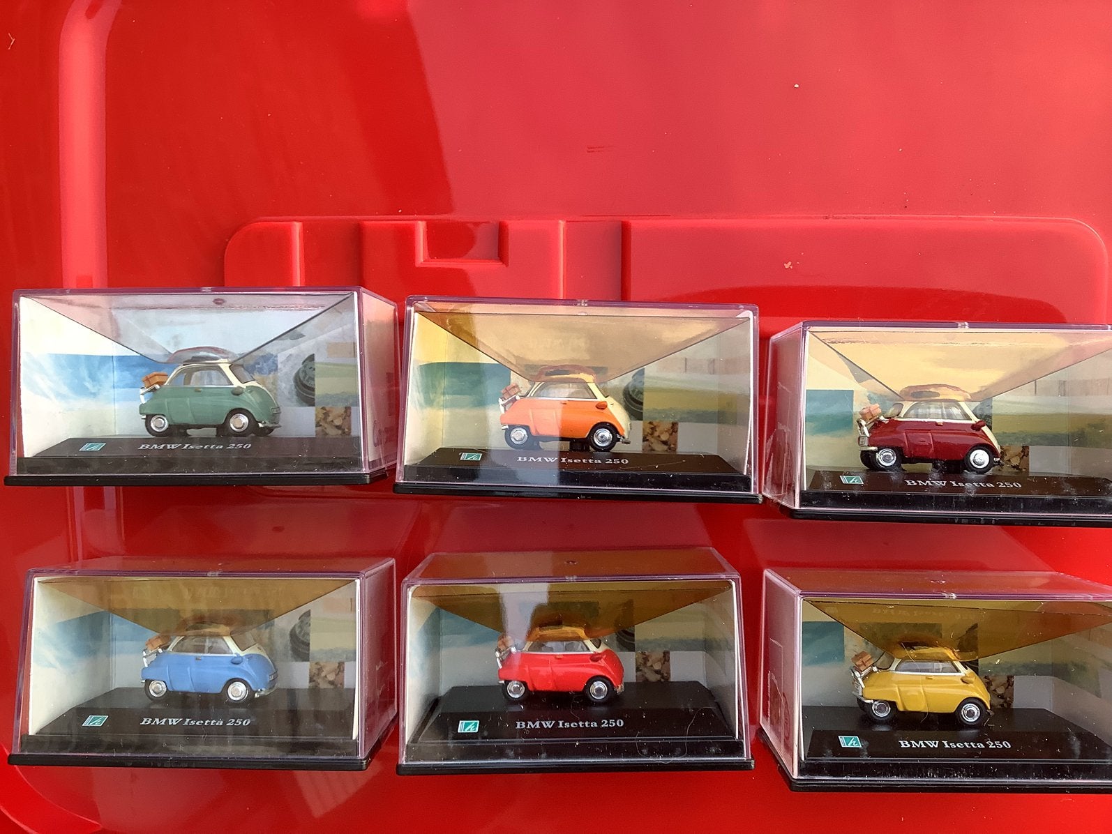 BMW Isetta 250. 6 verschillende 1/72, Ophalen of Verzenden, Zo goed als nieuw