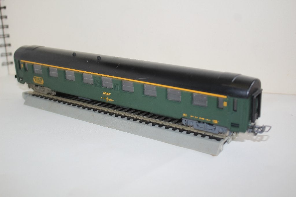 jouef ho voiture SNCF 1ère classe, Hobby & Loisirs créatifs, Jouef, Enlèvement ou Envoi, Wagon, Courant continu