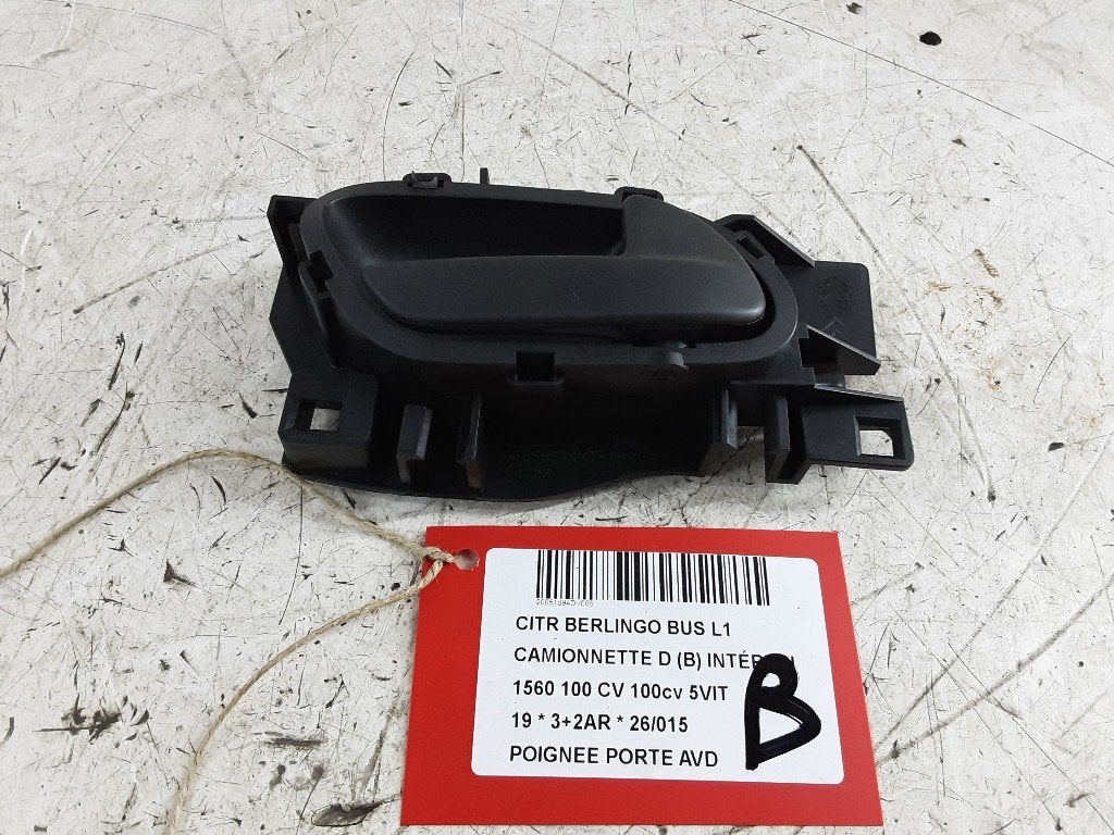 PORTIERGREEP BUITEN RECHTS VOOR Berlingo (96555514XT), Gebruikt, Citroën, Mevr. I. Hauben, Rue de l'Espoir 34 34
4030  GRIVEGNÉE, BE