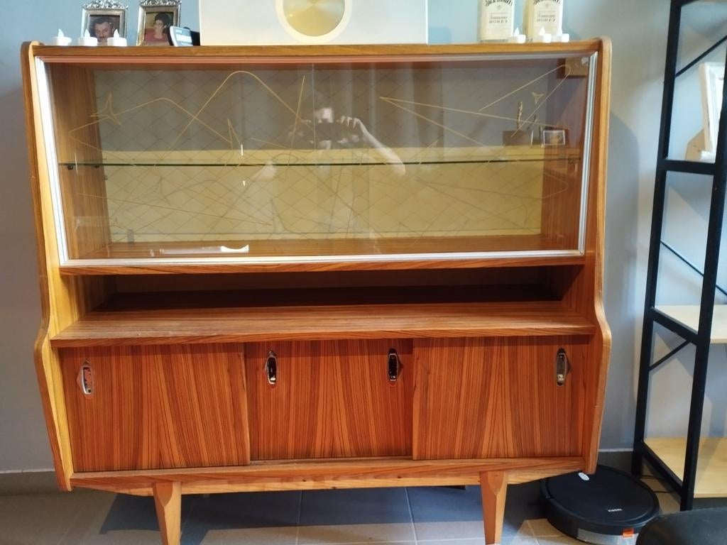 Retro kast, Ophalen