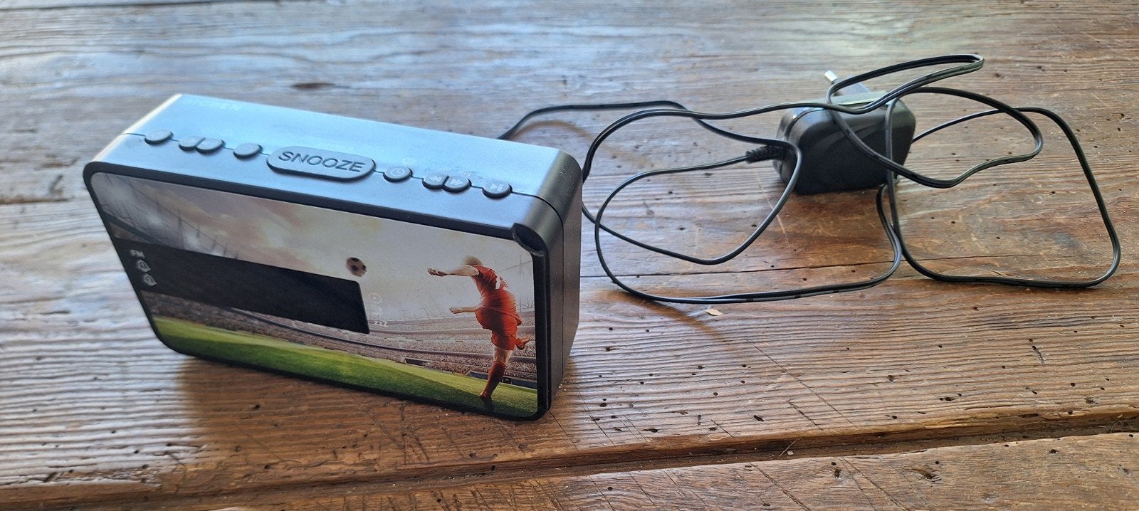 Wekkerradio voetbal, Elektronische apparatuur, Wekkers, Ophalen of Verzenden