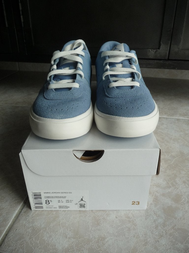 Wmns Jordan Series ES Sneakers Nieuw, Blauw, Nieuw, Ophalen of Verzenden, Sneakers