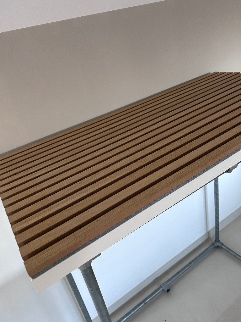 2x Industriële Presentatietafel met Lattenpaneel –Kledingrek, Ophalen, Gebruikt, X, X