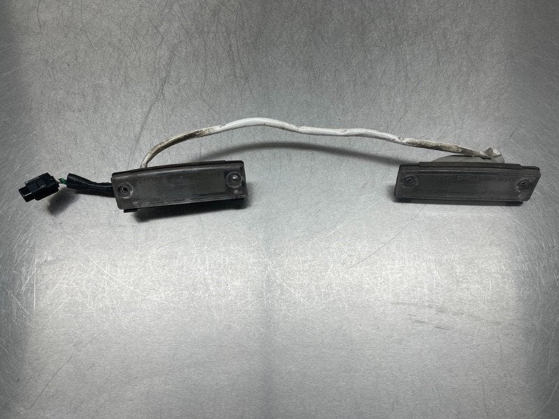 ECLAIRAGE DE PLAQUE Land Cruiser (J15) (|8127333060|), Utilisé, Toyota