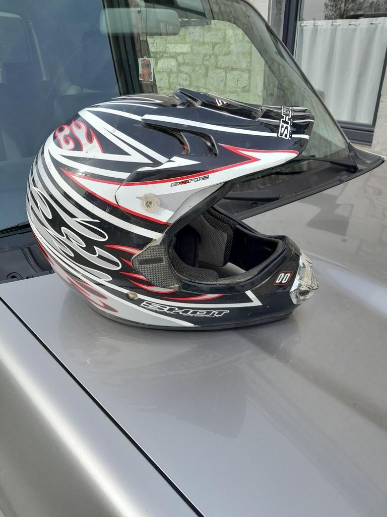 Casque, Ophalen