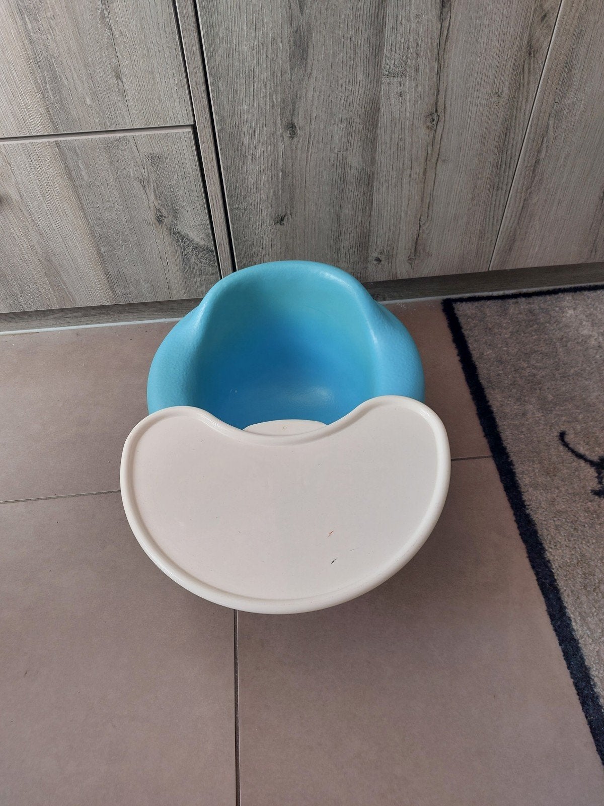 Blauwe bumbo seat met tafeltje, Ophalen, Gebruikt, Stoel(en)