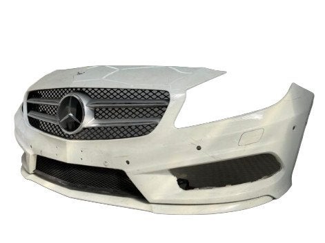 Bumper Mercedes A Klasse W176 AMG 2013-2015 Voorbumper, Gebruikt, Mercedes-Benz AG, Mercedes-Benz, Mercedesstrasse 120
70372  Stuttgart, DE