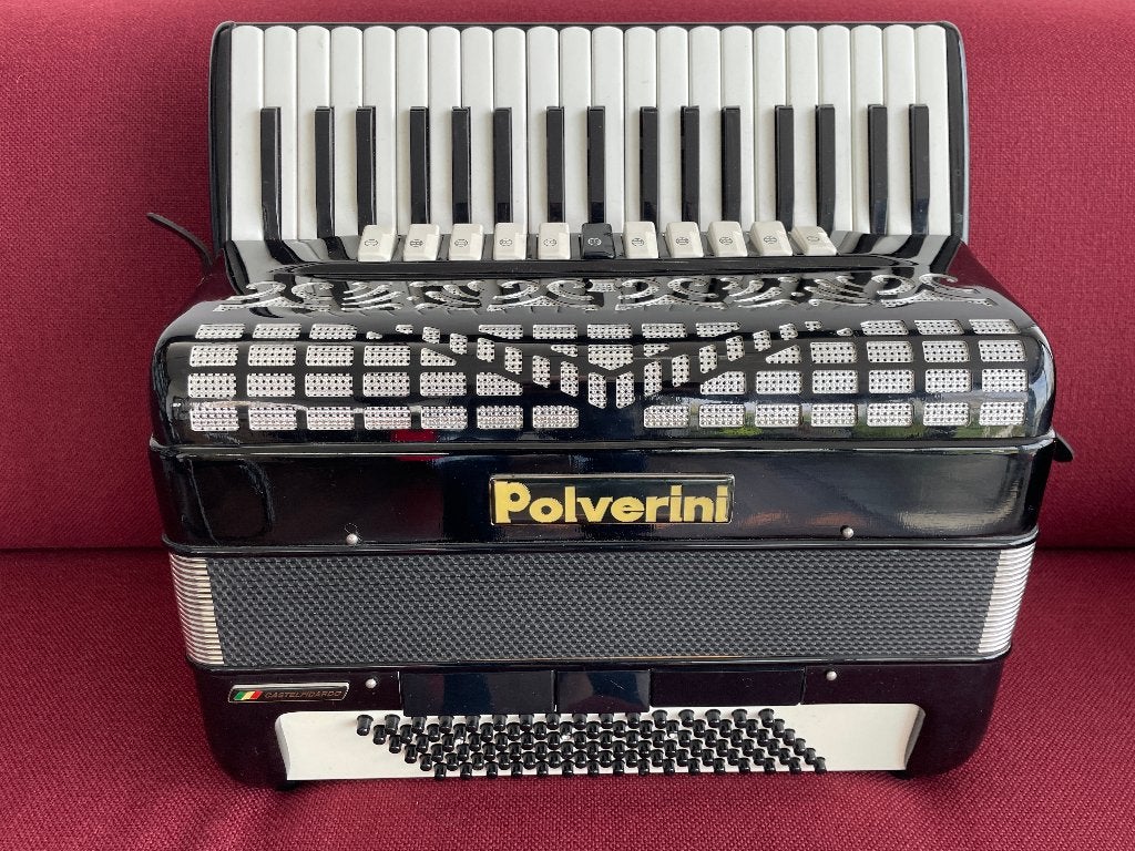 Z.g.a.n. italiaanse Polverini accordeon . 96 bas . 4 korig ., Musique & Instruments, Enlèvement ou Envoi, Avec valise, Comme neuf
