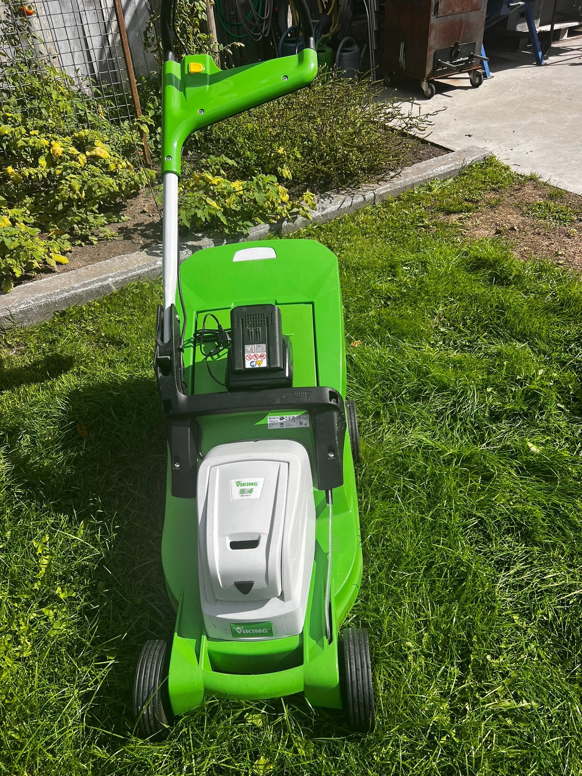 Grasmachine Viking MA 443 C, accu stihl ap300, Tuin en Terras, Ophalen, Cirkelmaaier, Accu-grasmaaier, Opvangbak