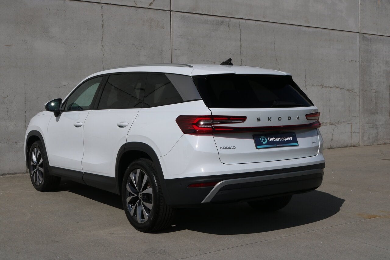 Skoda Kodiaq Kodiaq 1.5 TSI DSG  7 pl. model 2025 leder , p, Auto's, Skoda, 1498 cc, Zwart, 0 kg, Bedrijf