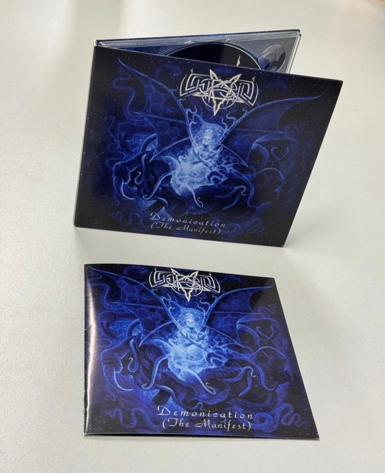 Luciferion Demonication The Manifest 2014 Special CD + boek, Cd's en Dvd's, Digipak, Ophalen of Verzenden, Zo goed als nieuw, Black metal
