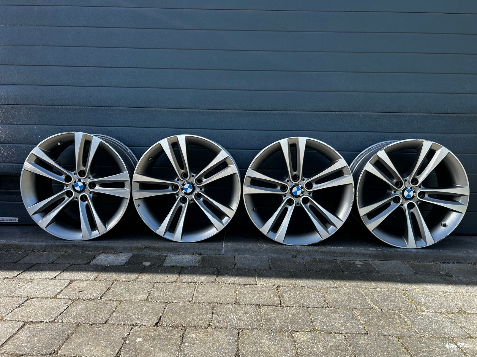 4 jantes 18 pouces BMW Style 397 d'origine. 1 jante déchirée, Enlèvement, Utilisé, BMW