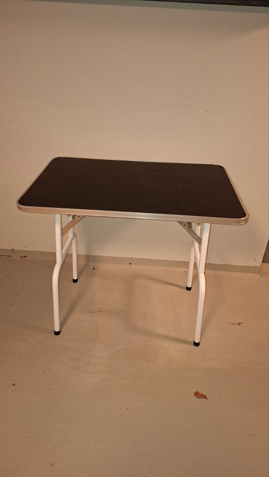 Table de toilettage pliable MaxxPet 90 x 60 x 80 cm, Caravanes & Camping, Meubles de camping, Enlèvement
