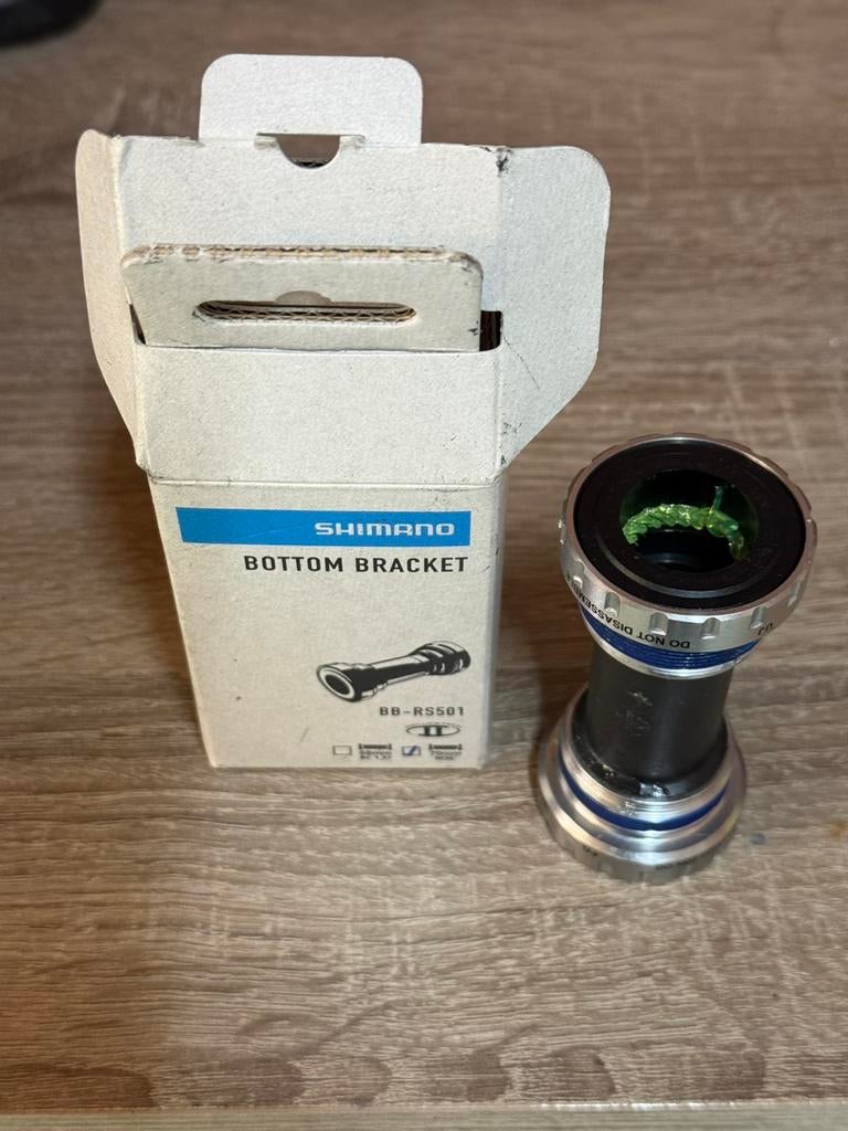 Shimano Bottom Bracket BB-RS501 ITA (nieuw), Ophalen of Verzenden, Zo goed als nieuw, Stuur