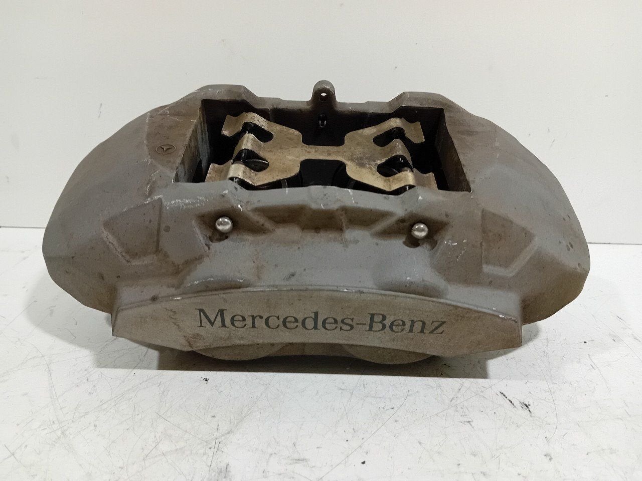 Remklauw links voor Mercedes-Benz GLC, Onderdelen@venauto.nl, Van der Ven Autorecycling B.V., Ettenseweg 76, 4706 PB Roosendaal, The Netherlands