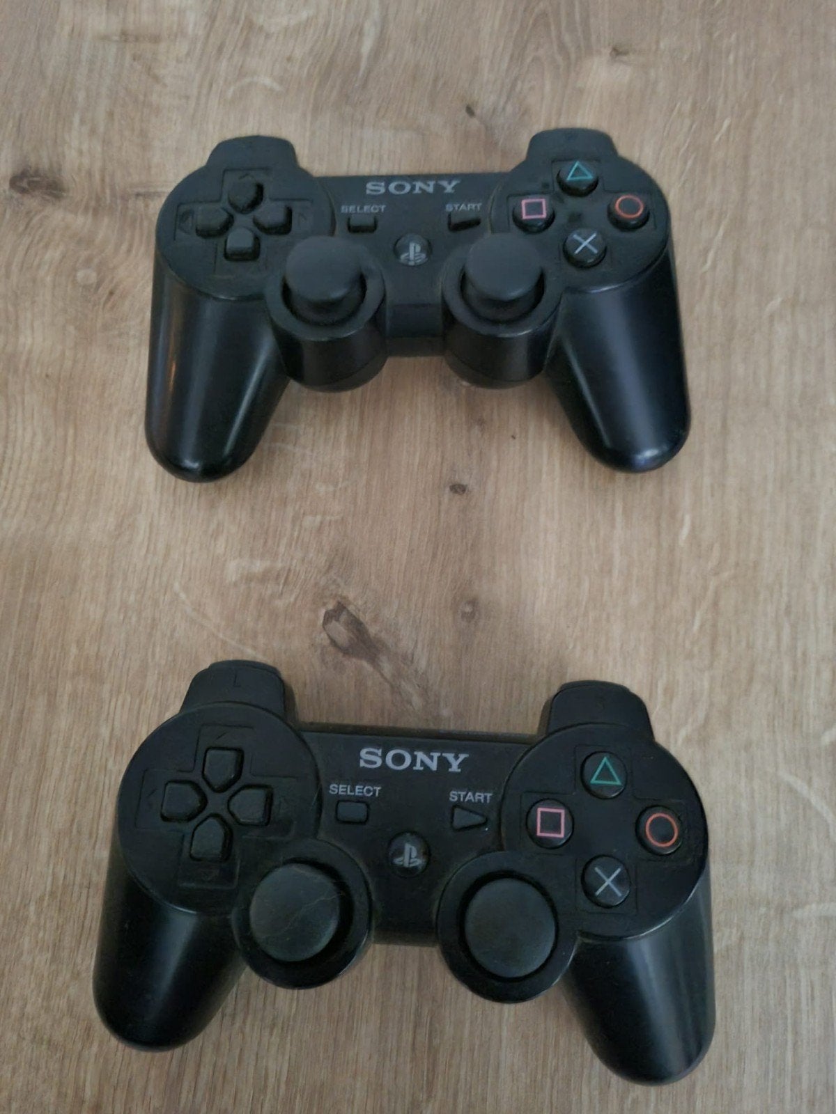 2 ps3 controllers, Games en Spelcomputers, Gebruikt, PlayStation 3, Ophalen of Verzenden, Controller
