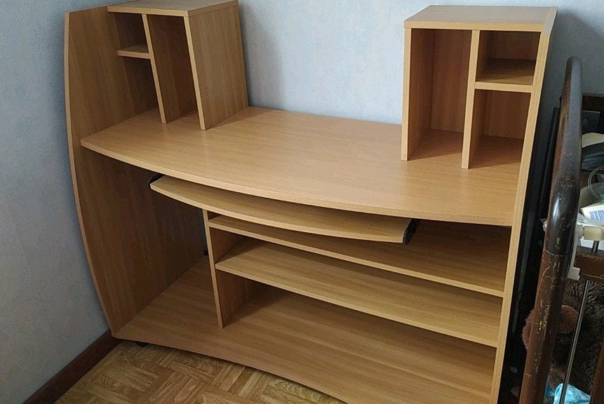 Bureau d'ordinateur, parfait état, 120x49x110 cm, plateau ex, Enlèvement