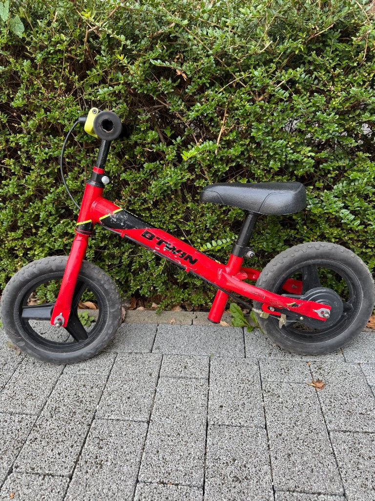 B'TWIN loopfiets - rijdt heel goed - met remmen, Ophalen of Verzenden, Gebruikt