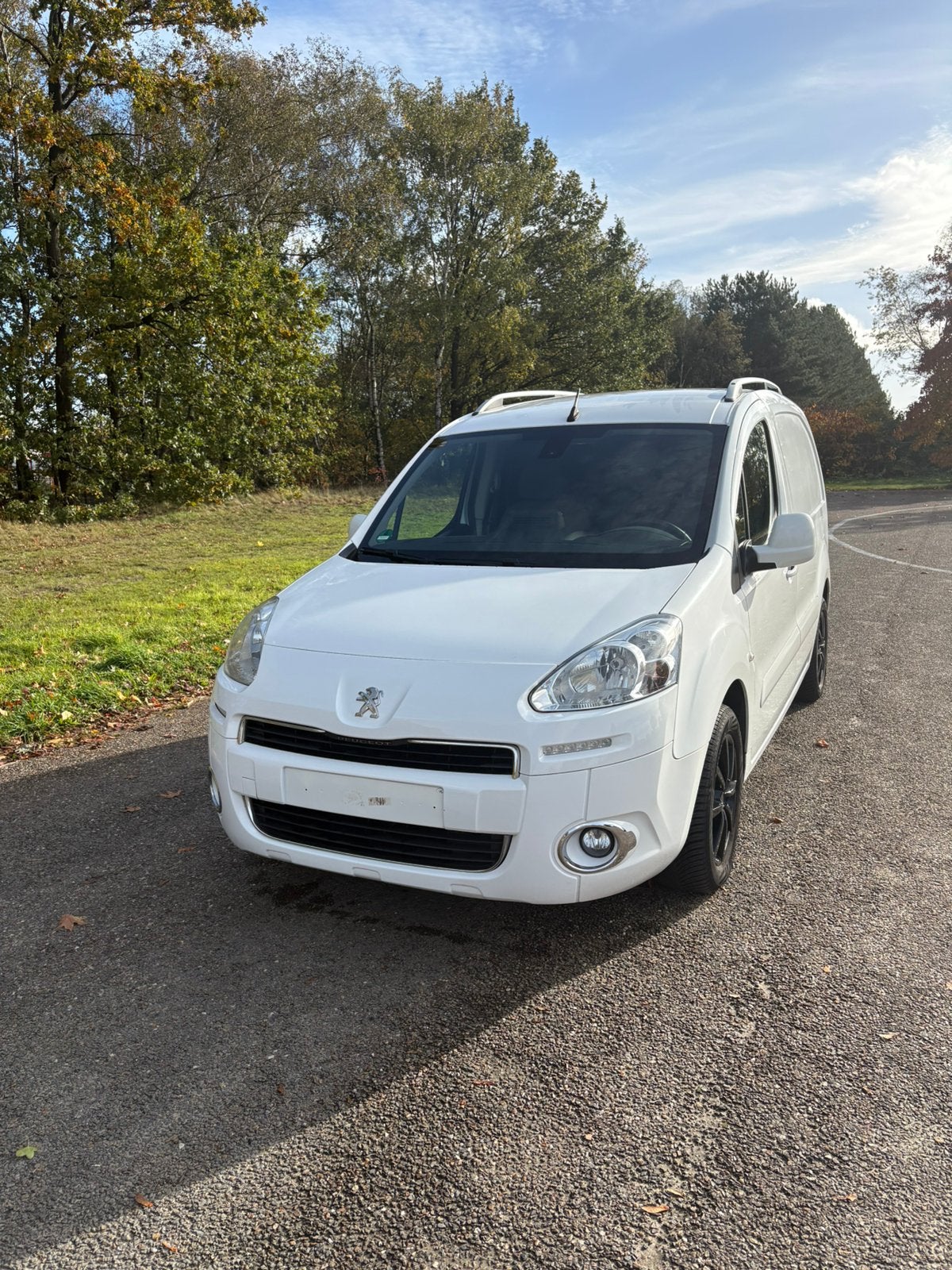 PEUGEOT PARTNER 1.6 HDi 90 pk – 145.500 km – Veel opties, Euro 5, Stof, https://public.car-pass.be/partner, Verwarmde buitenspiegels