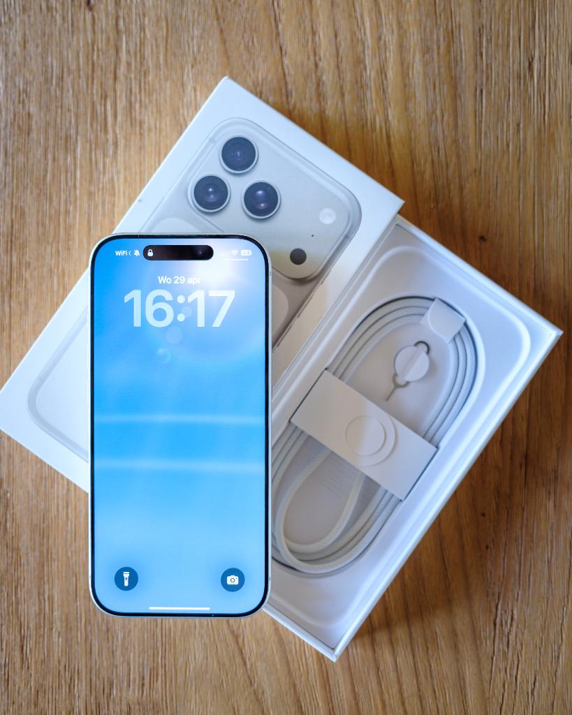 iPhone 17 Pro zilver 256Gb nieuwstaat, 256 GB, Autres modèles, Comme neuf, Enlèvement