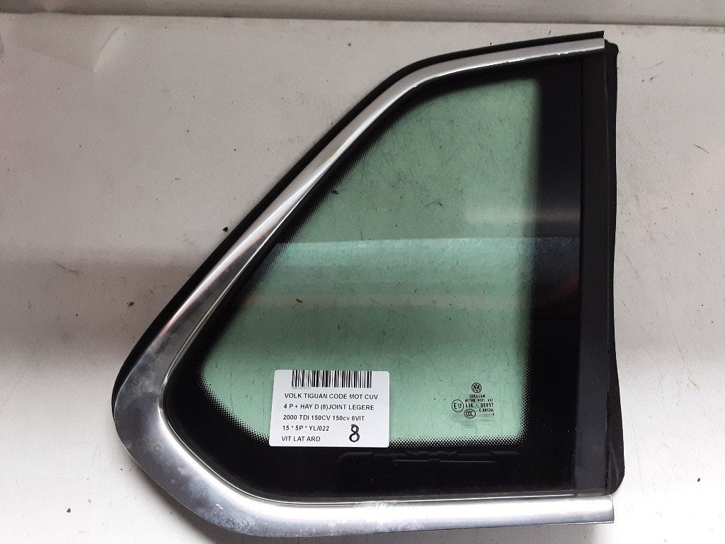VITRE LATERALE ARRIÈRE DROIT Tiguan (5N1 / 2) (5NA845042), Volkswagen, Volkswagen AG, Utilisé, Kundenbetreuung@volkswagen.de