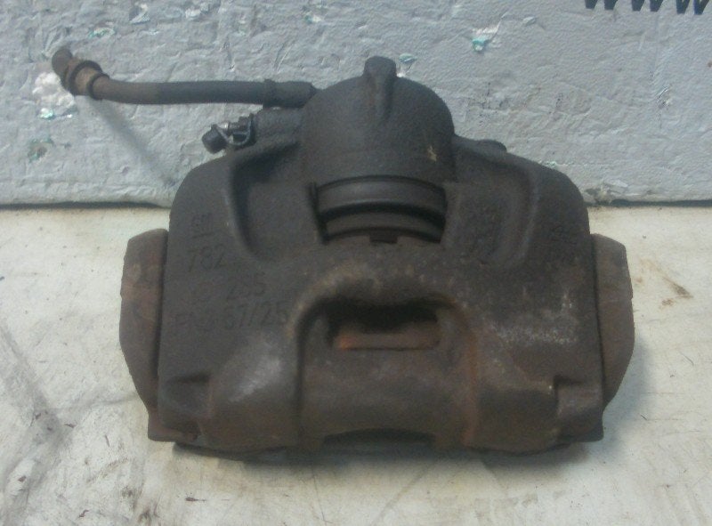 ETRIER DE FREIN AVANT DROIT Opel Vectra C Caravan (fn3-57), Opel, Opel Automobile GmbH, Utilisé, Kontakt-opel@opel.com