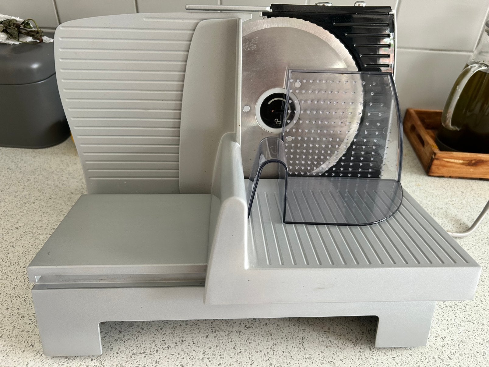 Te koop: Domo vleessnijmachine DO-1950S, Elektronische apparatuur, Overige elektronische apparatuur, Zo goed als nieuw, Ophalen