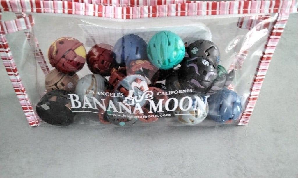 bakugan, Ophalen