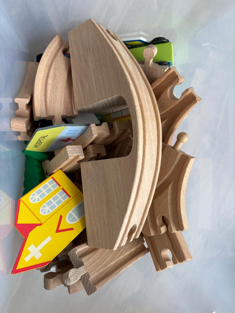 Houten treinbaan, Enlèvement, Utilisé