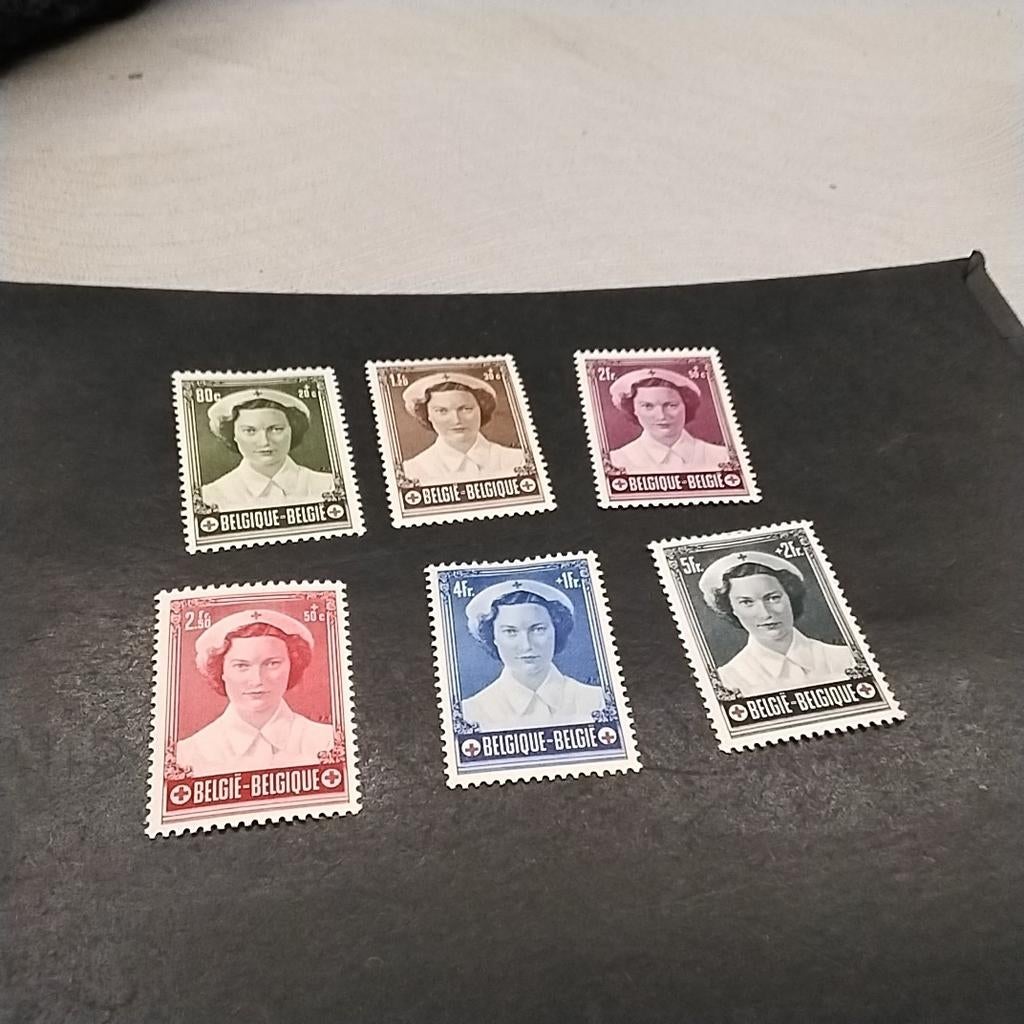 Charnière BELGIUM 912/917 avec encoche 32,00€, Enlèvement ou Envoi