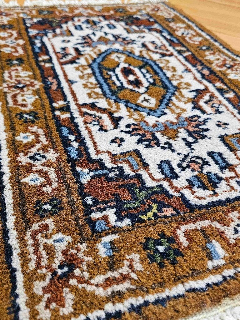 Mooi oosters tapijt  60/40, Huis en Inrichting, Ophalen of Verzenden, Gebruikt, Meerkleurig, Oosters