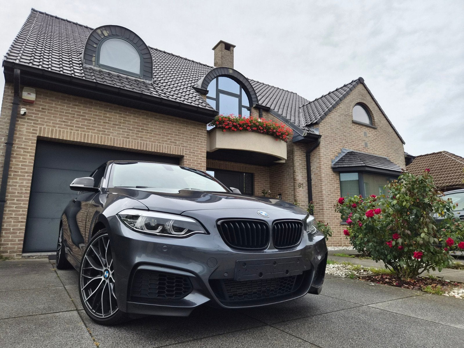 BMW 218 COUPE / M PACK / CAMERA / XENON / SHADOW LINE, Autos, BMW, Cuir, Argent ou Gris, Euro 6, Entreprise