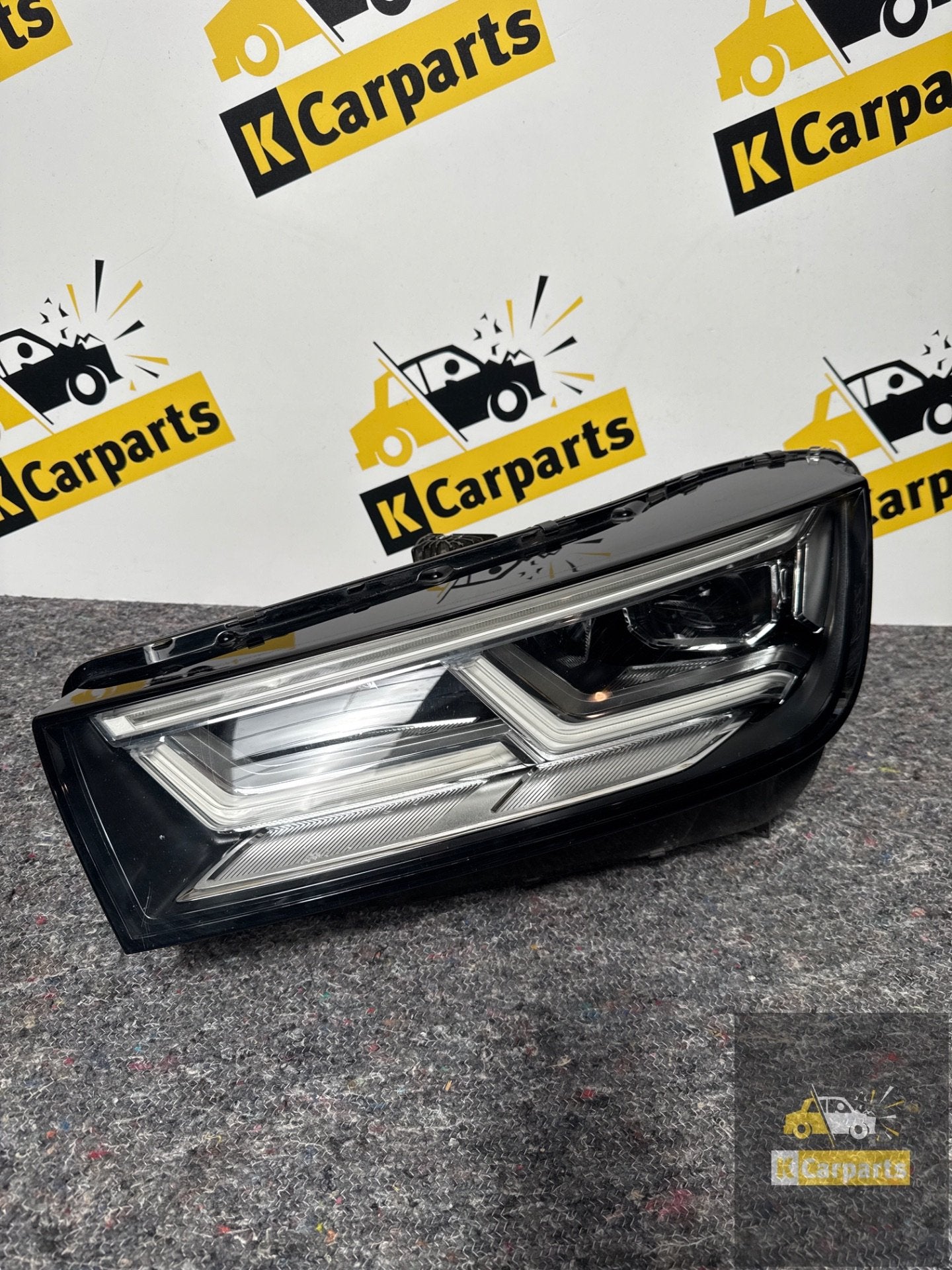 Phare avant gauche Full LED d'origine pour Audi Q5 80A Facel, Autos : Pièces & Accessoires, Éclairage, AUDI AG, Auto-Union-Strasse 1
85045  Ingolstadt, DE