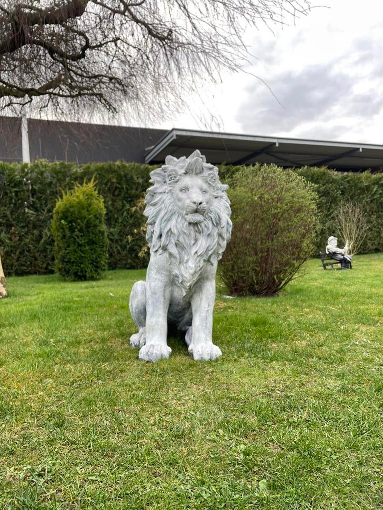 Gietsteen leeuw 86cm groot uniek en 2 stuks beschikbaar, Enlèvement ou Envoi, Comme neuf