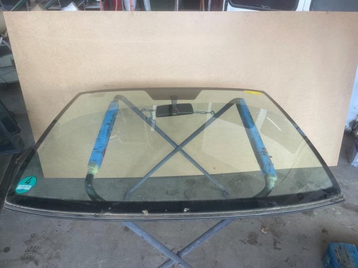 Pare-brise d'un Volkswagen Fox, Volkswagen, -, 3 mois de garantie, Utilisé