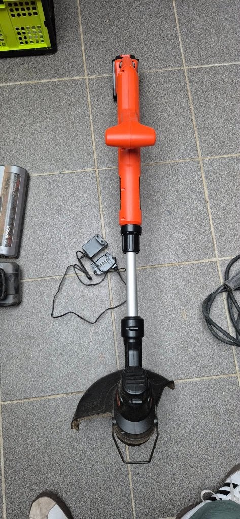 Black & Decker 18V Accu Grastrimmer (Boordentrimmer), Enlèvement, Comme neuf