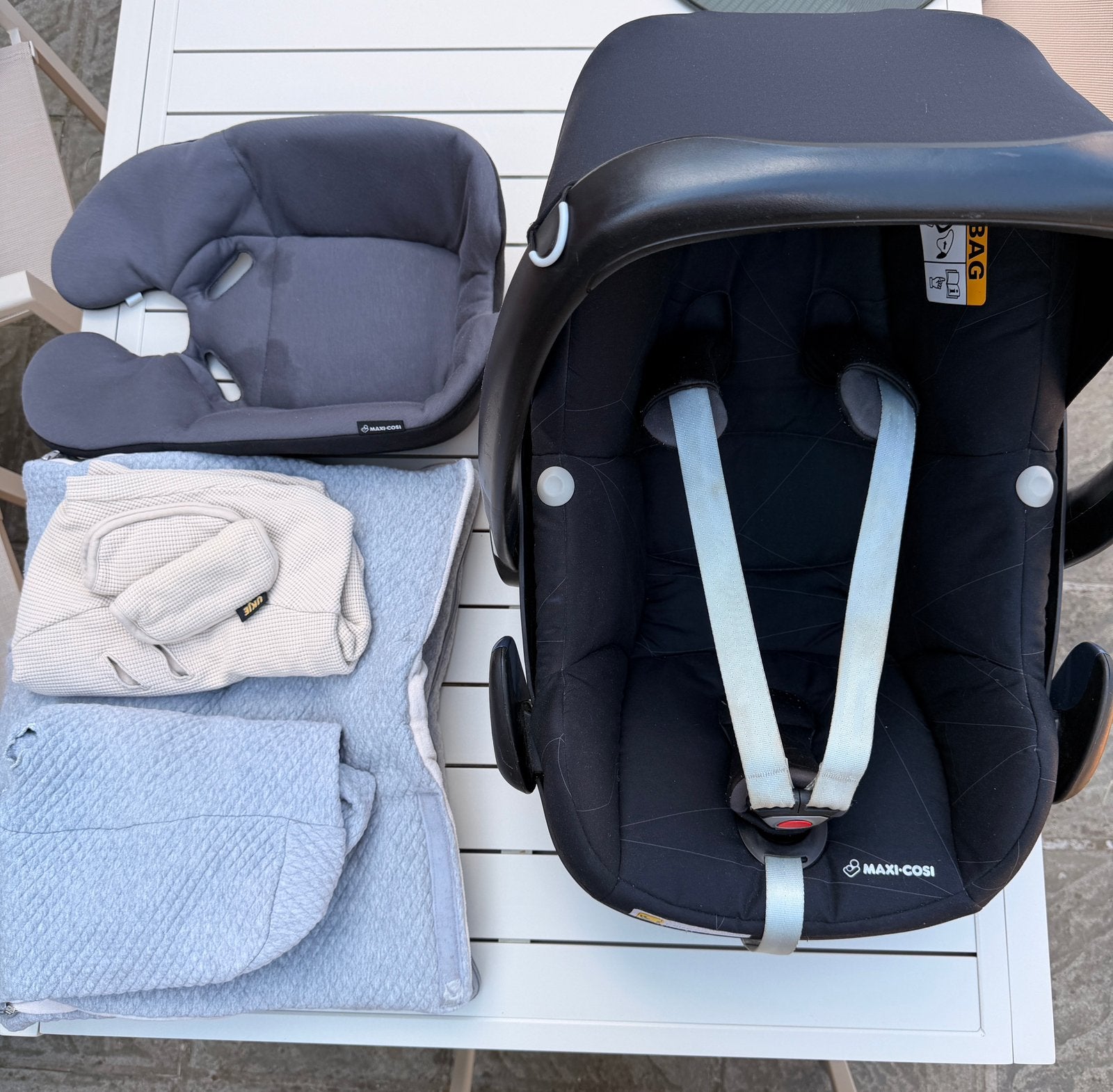 Maxi Cosi Pebble Plus + Extra’s, Kinderen en Baby's, Autostoeltjes, Ophalen, Autogordel of Isofix, Gebruikt, 0 t/m 13 kg