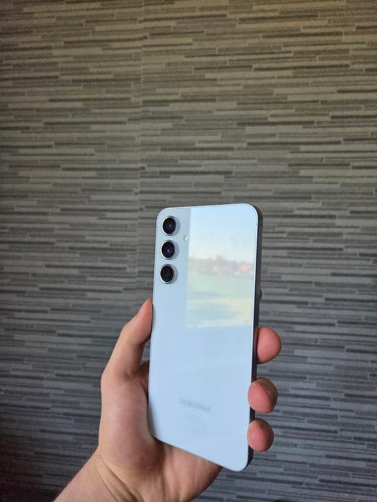 Samsung Galaxy A55 5G + doos zonder oplader, Télécoms, Téléphonie mobile | Samsung, Enlèvement