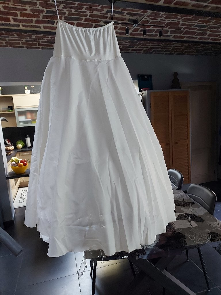 Jupon de marié, Bianco Evento, Enlèvement, Comme neuf