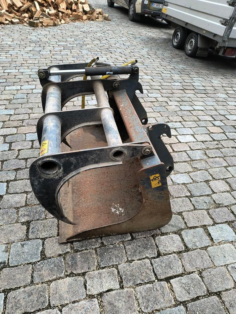 Pelikaanbak, Enlèvement