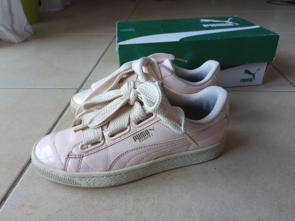 PUMA basket sneakers licht roos, Kleding | Dames, Schoenen, Sneakers, Roze, Ophalen of Verzenden