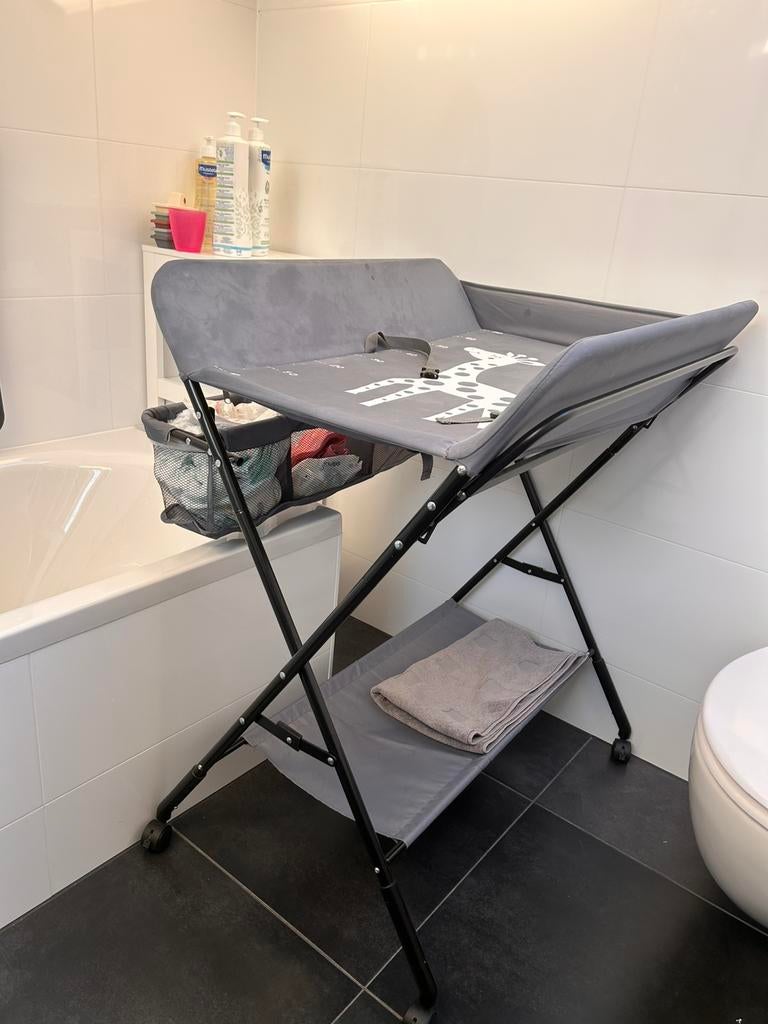 Opvouwbare commode, Gebruikt, Aankleedkussen, Standaard, Ophalen