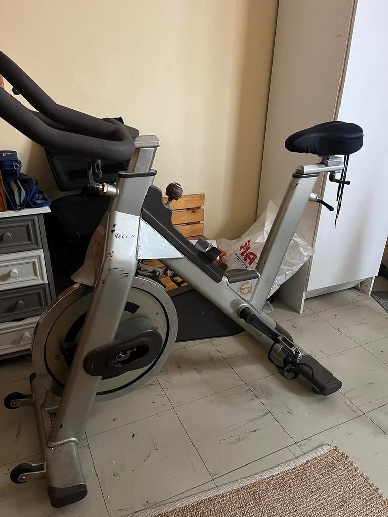 Velo spînning, Sports & Fitness, Enlèvement, Utilisé, Vélo de spinning