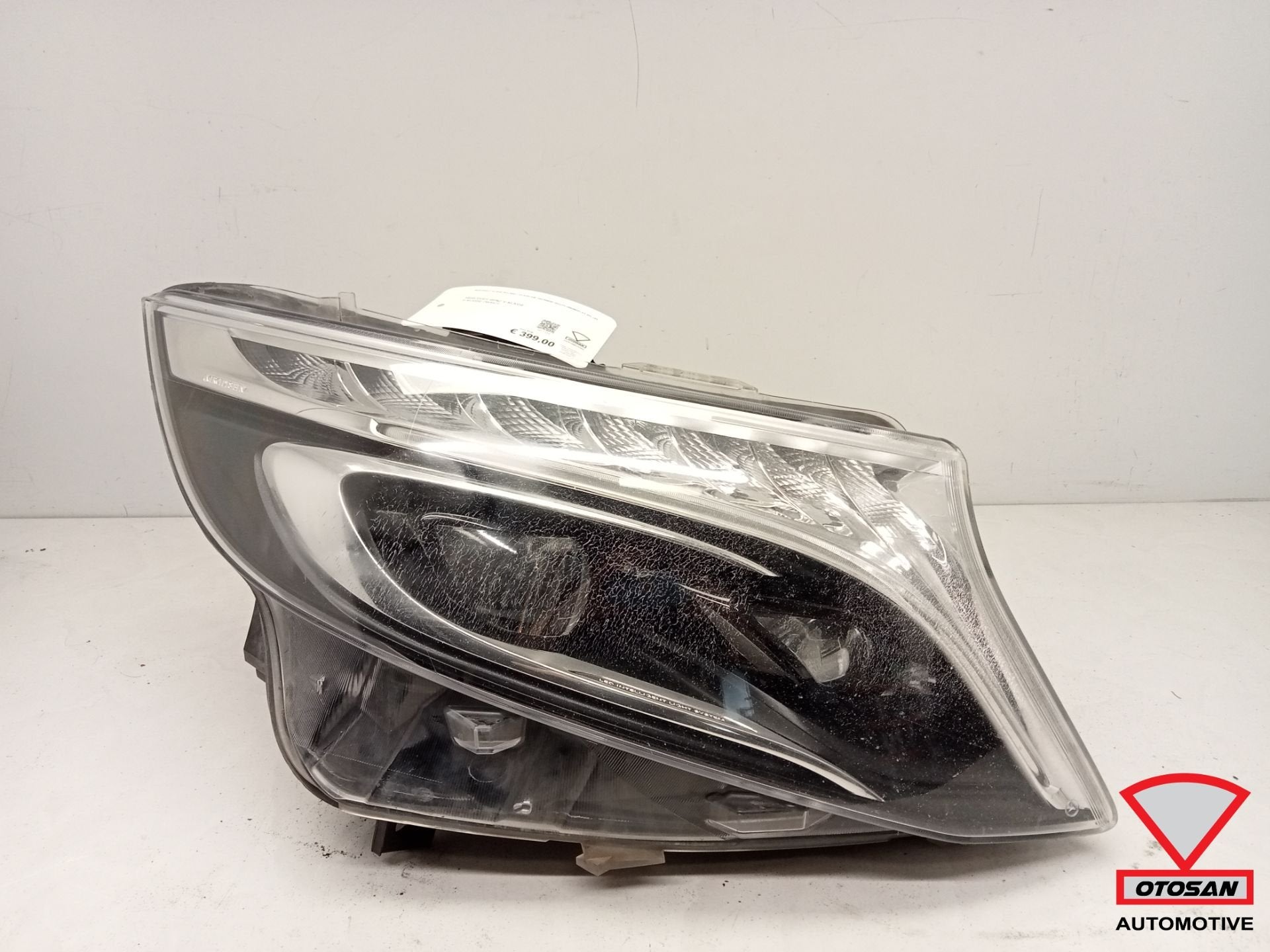 Mercedes V Klasse Vito W447 LED Koplamp A4479060201 Rechts O, Auto-onderdelen, Gebruikt, Mercedes-Benz AG, Mercedes-Benz, Mercedesstrasse 120
70372  Stuttgart, DE
