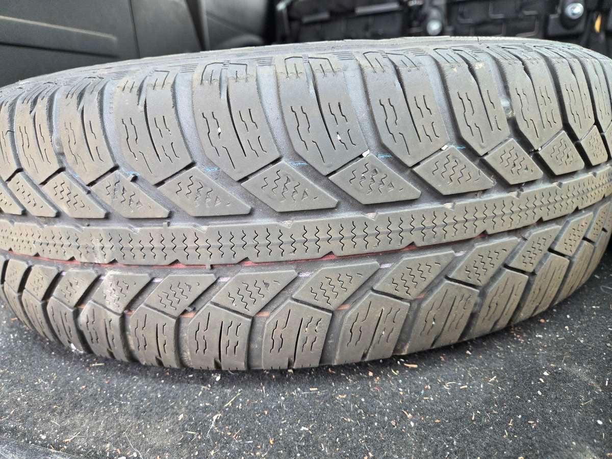 Pneu VW, Autos : Pièces & Accessoires, Enlèvement ou Envoi, Pneus hiver, Pneus et Jantes