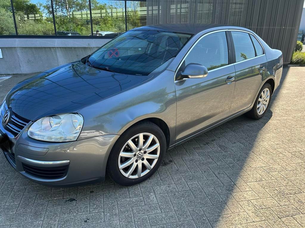 Volkswagen Jetta 1.9 TDI  2009 Diesel 197000km, Autos, Volkswagen, Achat, Boîte manuelle, 5 portes, Particulier