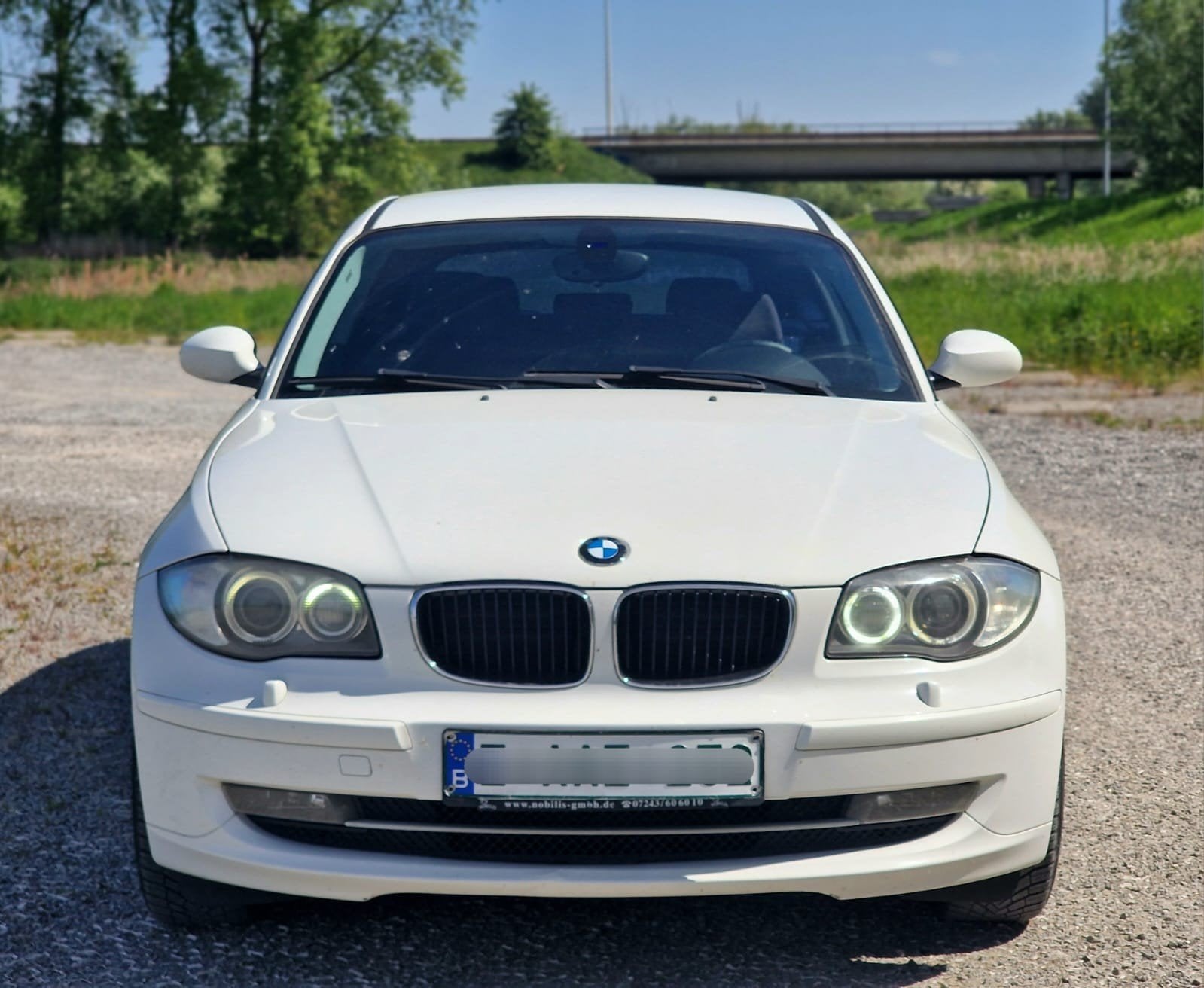 BMW Série 1 (E87) 116i essence — 07/2008 — 195.d km — 125CV, Autos, 90 kW, Entreprise, Noir, 5 places