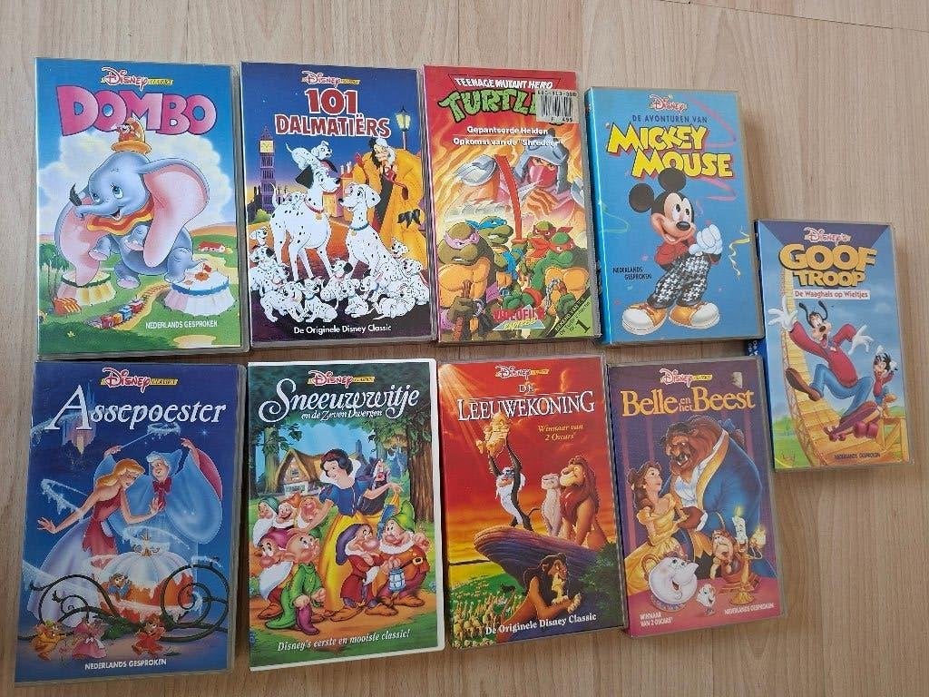 Pakket: 16x VHS Videobanden (Disney/Studio 100) + Plop DVD, Ophalen of Verzenden, Nederlands, VHS